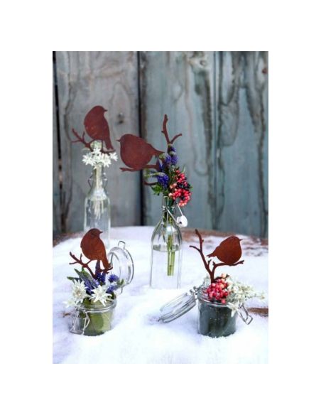 Vogel Deko Deko Vögelchen auf Ast - nach hinten schauend- Höhe 17 cm zum Stecken 
Süßes deko Vögelchen mit kurzem Stecker ist i