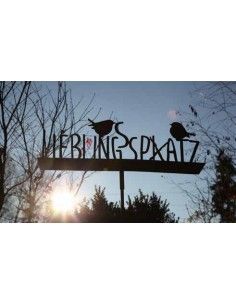 Gartenstecker Lieblingsplatz Schriftzug mit Rohr für Eisenstange - Breite 65 cm "Lieblingsplatz" Schriftzug mit einer Hülse für  2