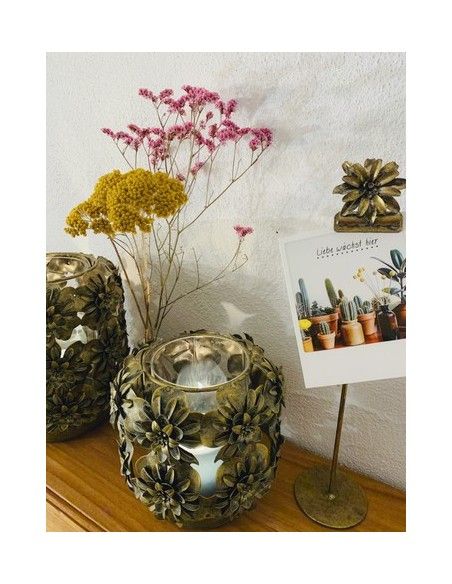 Frühlingsdeko Fotoclip - Nico Ant. Messing - Edelweiß Motiv - 37 cm hoch Fotoclip Messing-Optik antik mit Edelweiß Motiv.

Höh