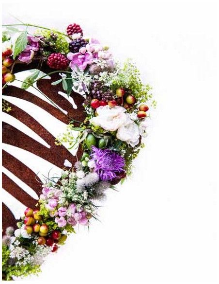 Weihnachtsdeko Herz Bleistiftzeichnung als Gartenstecker - Skizzen Herz - klein - 28 cm breit 
Deko Herz im Bleistift Design
B