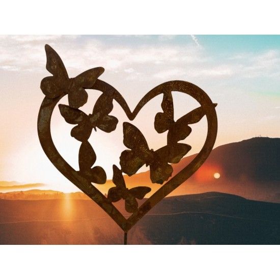 Gartenstecker Schmetterlingsherz als Gartenstecker - 37 cm hoch - klein Viele Schmetterlinge im Herz als Gartenstecker sorgen fü