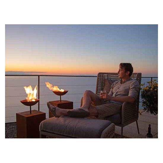 Skulpturen - Rostsäulen und Stelen Eckiges Podest mit Rohr für Steckverbindung - 50 cm hoch 30x30 cm Rechteckige Podest Säule mi