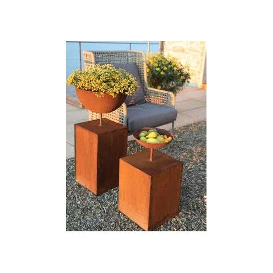 Skulpturen - Rostsäulen und Stelen Eckiges Podest mit Rohr für Steckverbindung - 50 cm hoch 30x30 cm Rechteckige Podest Säule mi