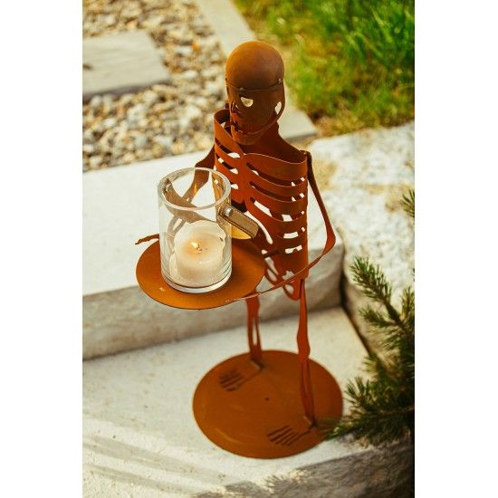 Deko Skelett mit Tablett gruselige Halloween Deko für den Garten