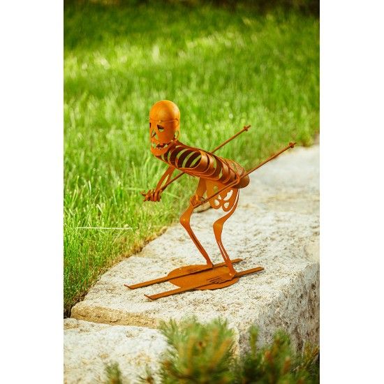 Skifahrendes Deko Skelett als gruselige Gartendeko für Halloween - Höhe 51 cm