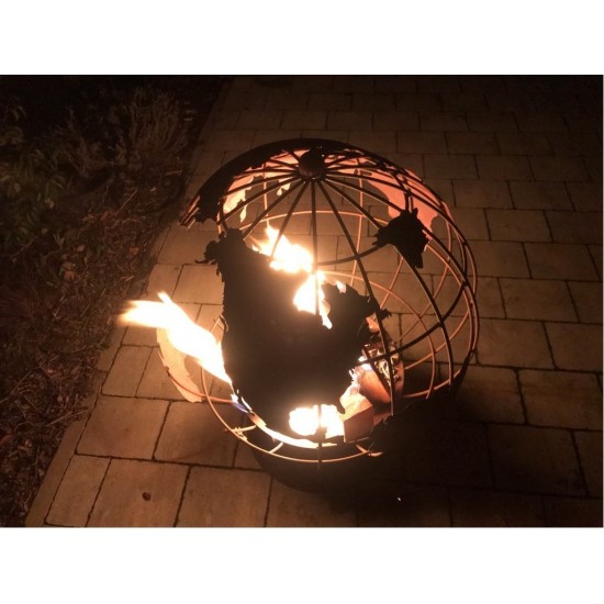runde Feuerschalen Feuerkugel Rost als Globus - 75 cm hoch - Brennende Weltkugel als Feuerschale 
Feuerkugel aus Rost in Form e