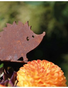 Start Rost Igel auf Ahornblatt sitzend - Höhe 13 cm 
Höhe 13 cm