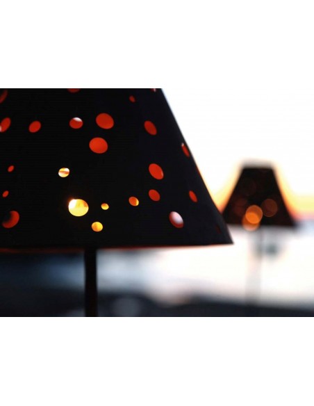 Gartendeko Rost Windlicht mit Zwischenboden - 20 cm Ø - klein 
Dieses schöne Windlicht ist kompatibel mit einem 8 mm Stab (Stec