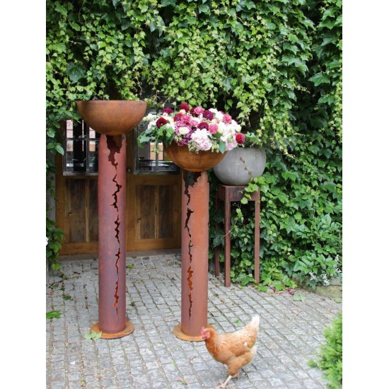 Gartendeko Rost Runde Rost Säule Ferraio Höhe 145 cm, Ø 20 cm inkl. Standfuß - groß 
Höhe 145 cm
Durchmesser 20 cm