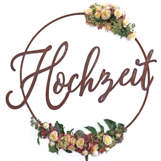 Gartendeko Rost Hochzeit - Ring Ø 60 cm mit Hülse für 8 mm Stab Ring mit einem "Hochzeit" Schriftzug.

Durchmesser 60 cm
