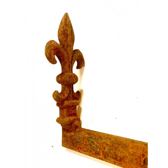 Rosenbögen und Rankhilfen Lilienspitze für Rosenbogen Bausatz Classic oder Pur 
Lilienspitze Tiefe 44 cm
Kann in die Mitte des