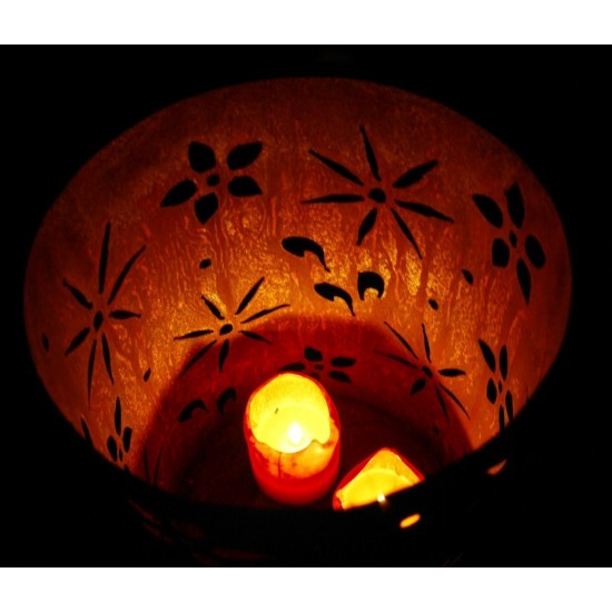 Frühlingsdeko Metall Windlicht Blüten Motiv Höhe 35 cm, Ø 22cm 
Schönes wetterfestes Gartenwindlicht mit einem sommerlichen Blü