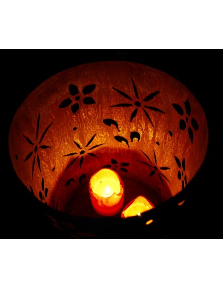 Frühlingsdeko Metall Windlicht Blüten Motiv Höhe 35 cm, Ø 22cm 
Schönes wetterfestes Gartenwindlicht mit einem sommerlichen Blü