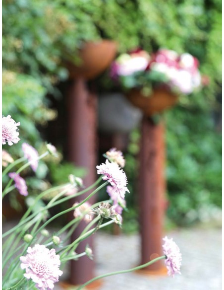 Gartendeko Rost Runde Rost Säule Ferraio Höhe 145 cm, Ø 20 cm inkl. Standfuß - groß 
Höhe 145 cm
Durchmesser 20 cm
