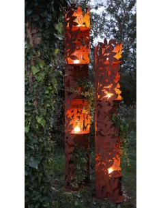 Skulpturen - Rostsäulen und Stelen  Windlichtsäule „Komorebi“ 5 Zwischenböden - Höhe 183 cm 
Höhe 183 cm
mit 5 Zwischenboden
 2