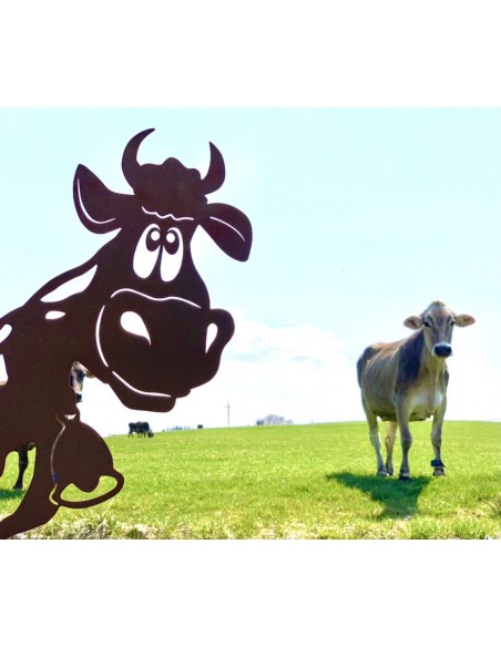 Allgäu Deko Lustige Deko Kuh - Lisl - 71 cm lang auf Platte - groß Edelrost Kuh Liselotte auf Platte
Unsere Liselotte ist die f