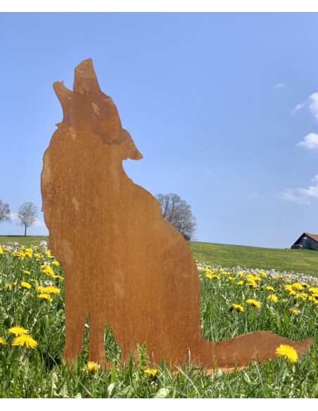 Fuchs und Wolf heulender Wolf - Gartenfigur Höhe 72 cm 
Dieser Deko Wolf aus Metall mit Edelrost Patina ist als heulender Wolf 