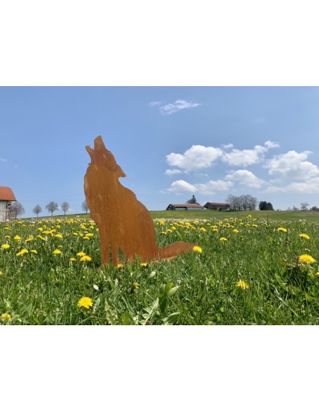 Fuchs und Wolf heulender Wolf - Gartenfigur Höhe 72 cm 
Dieser Deko Wolf aus Metall mit Edelrost Patina ist als heulender Wolf 