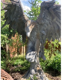 Sonstige Vögel Steinfigur Adler Rosteffekt - Wesen der Lüfte - Höhe 152 cm 
Höhe 152 cm
Breite 122 cm
Tiefe 74 cm
Gewicht 26
