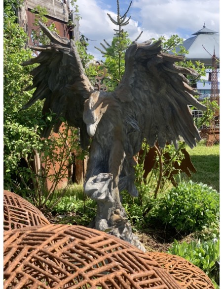 Sonstige Vögel Steinfigur Adler Rosteffekt - Wesen der Lüfte - Höhe 152 cm 
Höhe 152 cm
Breite 122 cm
Tiefe 74 cm
Gewicht 26