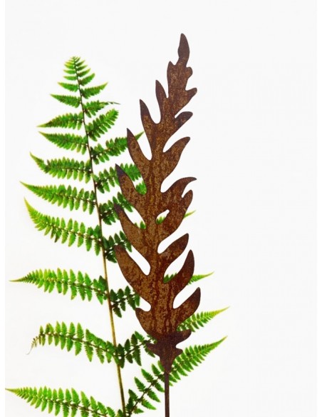 Gartendeko Rost Edelrost Gartenstecker Farn - 40 cm hoch - mittel Dieser Farn ist ein wildwachsender Farn in der mittelgroßen Va