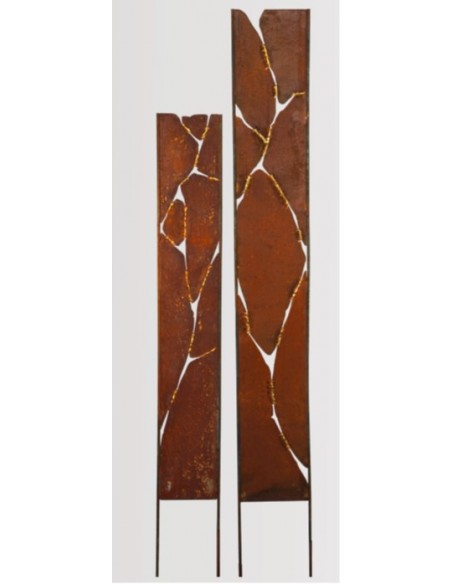 Gartendeko Rost Deko Stele mit Goldrissen zum Stecken - Höhe 150 cm - nach Kintsugi Art 
Höhe 150 cm
Breite 19,6 cm
+ Stäbe c