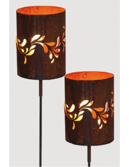 Barock Deko Barockes Windlicht für den Garten mit Hülse - Höhe 23 
Das kleine Gartenwindlicht im barocken Stile hat unten eine 