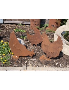 Henne schaut seitlich 40 cm - Edelrost Huhn 2