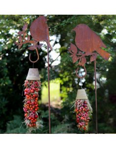 Gartendeko Rost Vogel  -B- über Schulter schauend auf Ast mit Laternenstab - Höhe 28 cm Gartenstecker 160 cm hoch 
Höhe 28 cm
 2