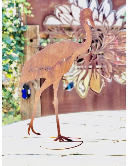 Adler, Falke und Reiher Rost Reiher gehend auf Platte, Höhe 66 cm Der Edelrost Fischreiher ist ein wundersch&ouml;nes Gartendeko