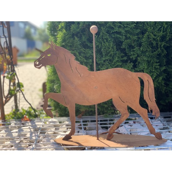 Pferde + Esel Turnierpferd mit Stange mittig auf Platte 40 cm hoch Höhe 40 cm
Breite 50 cm
in der Mitte ist eine Stange mit Ku