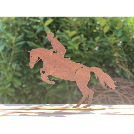 Pferde + Esel Springreiter mit Turnierpferd Dekofigur - klein - 30 cm hoch 
Breite 36 cm
Höhe 30 cm
