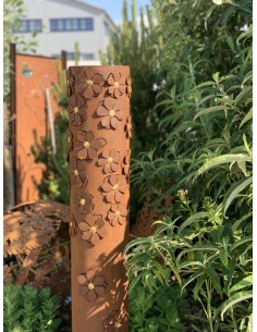 runde Rostsäulen Dekosäule Blütentraum, Säule mit aufgesetzten Blüten Höhe 148cm 
Schmale Rost-Säule mit aufgesetzten Goldblüte 2