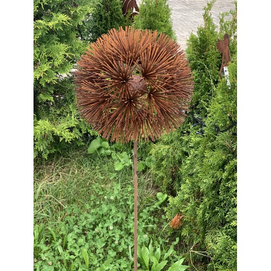 Blumen und Bäume Charmante Blume als Gartenstecker - 140 cm hoch Blütenhalbkugel mit sprießenden Metallstäben als Blüte.

Gesa