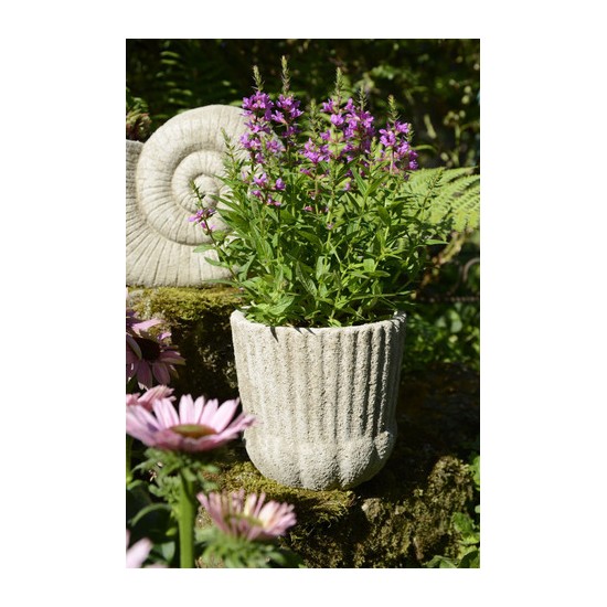 Gartendeko Blumentopf - Amourie - Sandstein - Ø 21 cm 
Durchmesser 21 cm
Tiefe 20 cm
