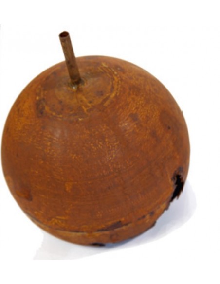 Feuerschalen Deko Kugel Ø 30 cm mit Rissen auf kurzem Stab 
Ø 30 cm
unten mit einem ca. 15 cm langen Eisenstab
mit dem Stab k