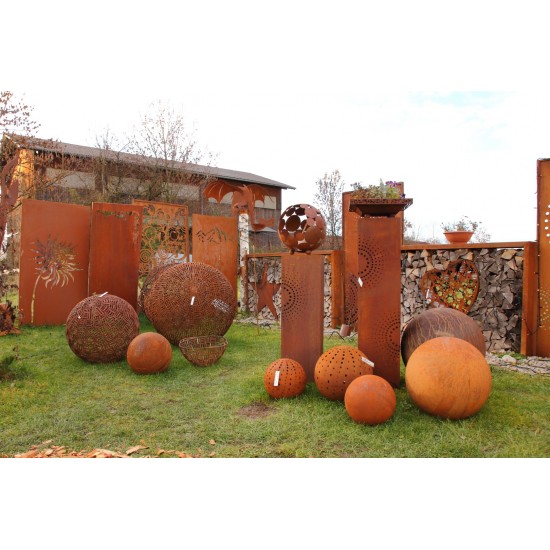 30 x 30 cm DOT - Rostsäule - Punkte Muster über Eck Höhe 125 cm Große Rostsäule 125 cm mit Pünktchen und Kreisen "DOT" Säule

