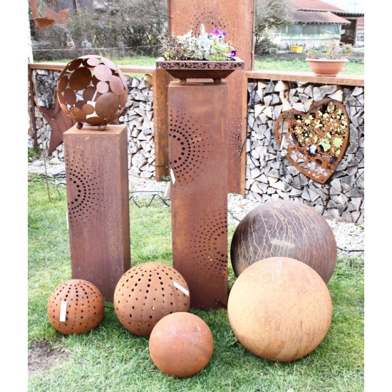 30 x 30 cm DOT - Rostsäule - Punkte Muster über Eck Höhe 125 cm Große Rostsäule 125 cm mit Pünktchen und Kreisen "DOT" Säule

