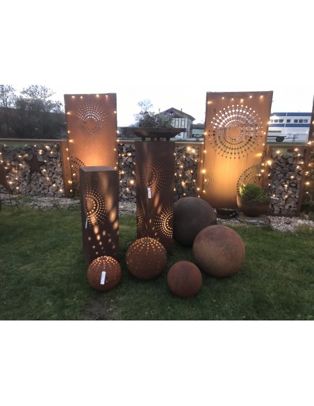 30 x 30 cm DOT - Rostsäule - Punkte Muster über Eck Höhe 125 cm Große Rostsäule 125 cm mit Pünktchen und Kreisen "DOT" Säule

