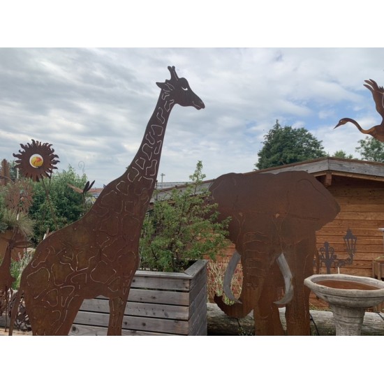 Elefant Deko Gartenfigur Elefant 150 cm hoch - 120 cm breit - nur mit Rohrverbindung hinten 

Höhe 150 cm
Breite 120 cm
die 