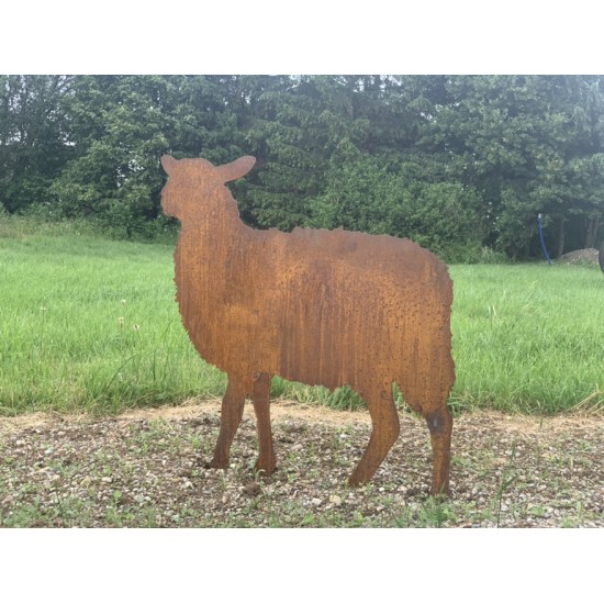 Schafherde - Deko Schafe groß mit Schäfer als Gartenfiguren Stehendes Schaf seitlich - mit Rohr für 12 mm Stab -  Höhe 96 cm 
H
