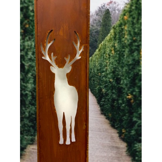 schmale Sichtschutzwand Metall mit Hirsch von vorne -Höhe 200 cm - Breite 55 cm 
Edelrost Sichtschutzwand mit Motiv Hirsc