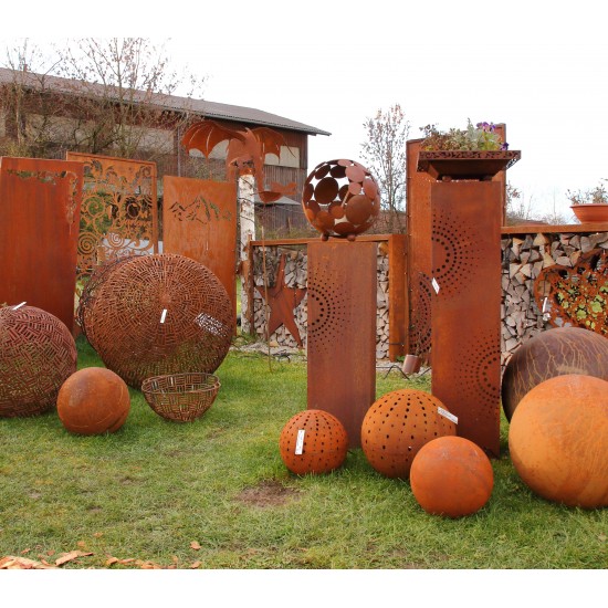 40 cm Kugeln Kugel ganz Ø 40cm mit Pünktchenmuster u. Öffnung - Dots 
Kugel ganz mit Pünktchenmuster u. Öffnung
in einem vom H