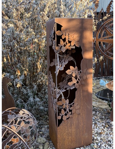 50 cm Dekokugeln in Rost Optik Rost Gartenkugel mit Blättern - außen + innen - Ø 50 cm 
Ø 50 cm
aufwändig gearbeitete Dekokuge