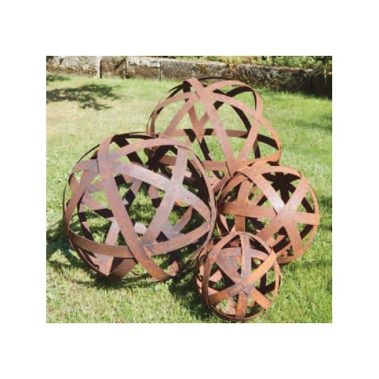 Blechstreifenkugeln Deko Kugel Ø 20 cm aus Blechstreifen 
Ein Klassiker der Gartendeko Rost: Seit Jahren sind unsere Blechstrei