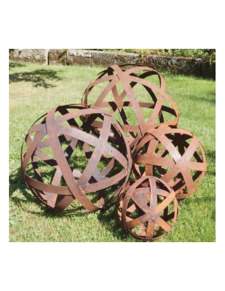 Blechstreifenkugeln Deko Kugel Ø 20 cm aus Blechstreifen 
Ein Klassiker der Gartendeko Rost: Seit Jahren sind unsere Blechstrei