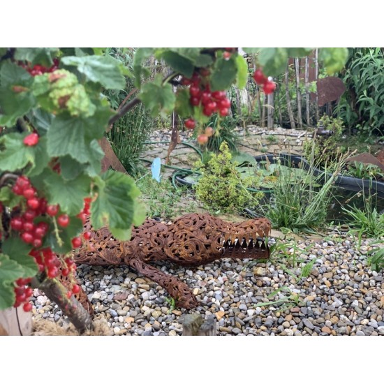 Start Gartenfigur Krokodil lebensgroß aus Metall - 128 cm 
Länge 128 cm
Breite 35 cm
Höhe 25 cm

