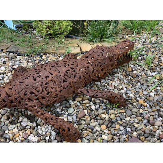 Start Gartenfigur Krokodil lebensgroß aus Metall - 128 cm 
Länge 128 cm
Breite 35 cm
Höhe 25 cm
