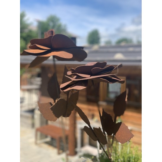 Rosen Gartenstecker Rose Ø 20 cm - ca. 85 cm Höhe - klein 
Höhe: ca 85 cm
Ø Blüte: ca 20 cm
