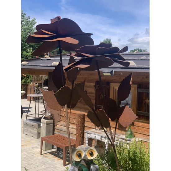 Rosen Gartenstecker Rose Ø 20 cm - ca. 85 cm Höhe - klein 
Höhe: ca 85 cm
Ø Blüte: ca 20 cm
